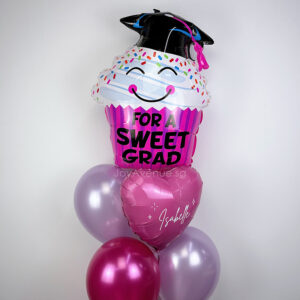 30″ Large Foil Graduation Cupcake (Customised Foil Balloon and Latex Balloons)